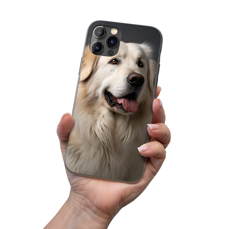 Pyrenejský horský pes realistic