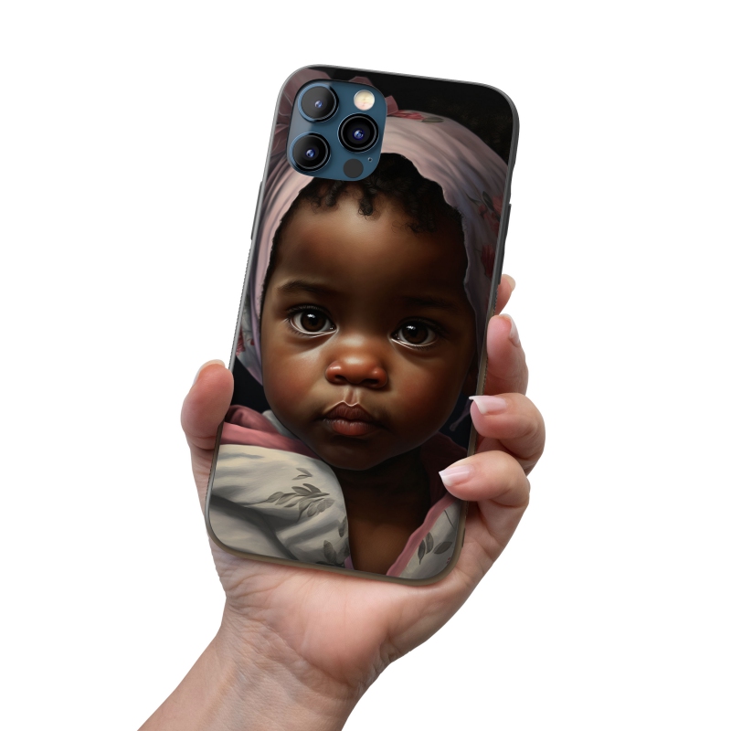 Kryt na mobil Malá holčička v šátku