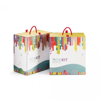 DRINKIT SHOWCASE. Vzorkovník lahví a hrnků