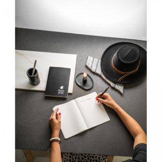 QUEIROS. Poznámkový blok A5 s voděodolným obalem