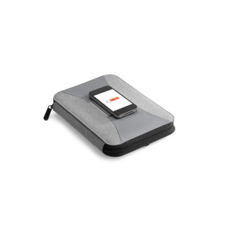 Složka s power bankou 5000 mAh a indukční nabíječkou SENA