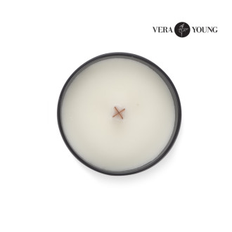 Sójová svíčka 220 g - Black Pomegranate - VERA YOUNG