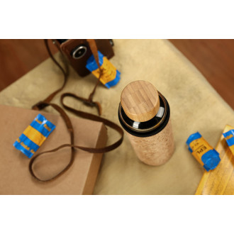 Skleněná láhev VENI 550 ml