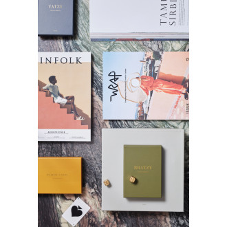 Hra na konferenční stolek VINGA Bratzy