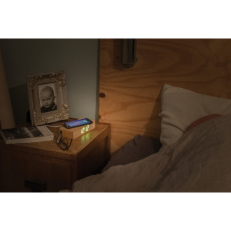 Bambusové digitální hodiny s bezdrátovou nabíječkou 5W