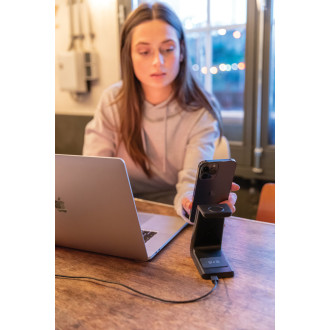 Bezdrátová nabíječka Urban Vitamin Fairfield 3v1 z RCS RABS