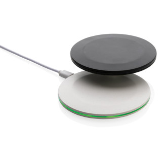 Rychlá bezdrátová nabíječka 15W z RCS recykl. plastu