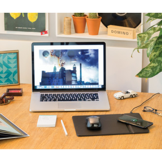 Podložka pod myš s bezdrátovým nabíjením 5W