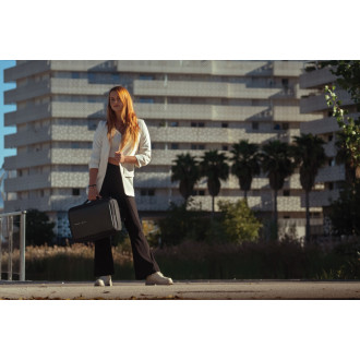 Nedobytný batoh & brašna Bobby Bizz 2.0