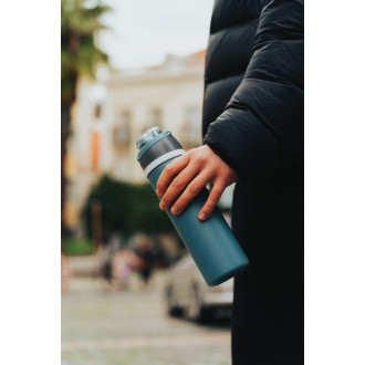 Uzavíratelná láhev Omni Sip 700ml z RCS recyklované oceli