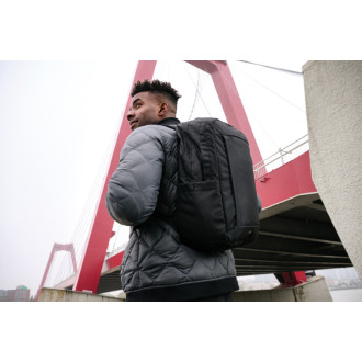 Batoh na 15,6" notebook Swiss Peak Edin z RPET AWARE™