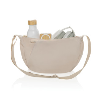 Crossbody Crescent XL z RPET AWARE™  ve tvaru půlměsíce