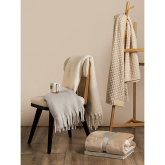 COMFY. Deka z recyklovaného polyesteru (100% rPET) (300 g/m²), s mohérovým omakem
