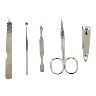 bambusová manikúra