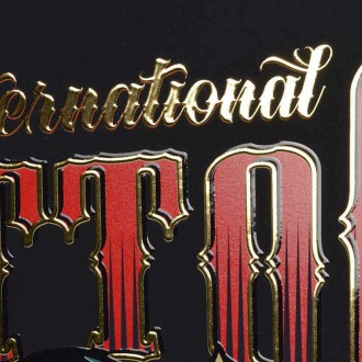 Tetovací festival Dívka s rohy 3D Zlatý Plakát