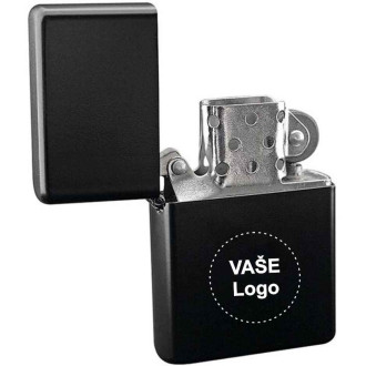Benzínový zapalovač s matně černým povrchem