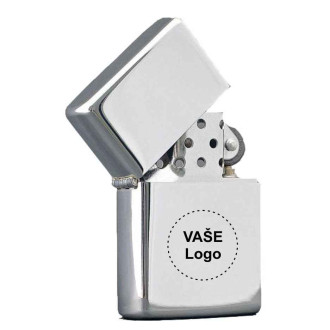 Stříbrný benzínový zapalovač